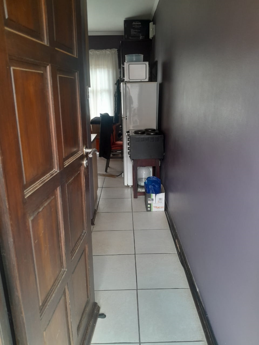 1 Bedroom Property for Sale in Vredenhof Sh Free State